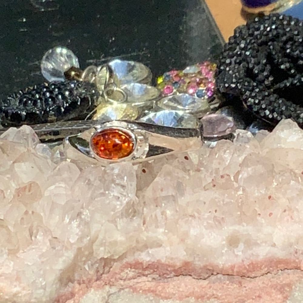 AUTHENTIC BALTIC AMBER 925 STERLING SILVER RING, SIZE 8.